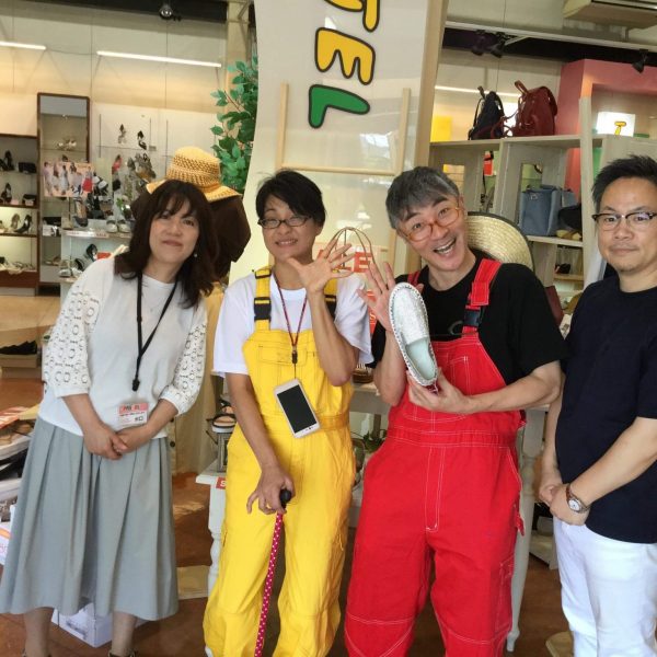 河合美智子(オーロラ輝子)さん、俳優の峯村純一さん来店！